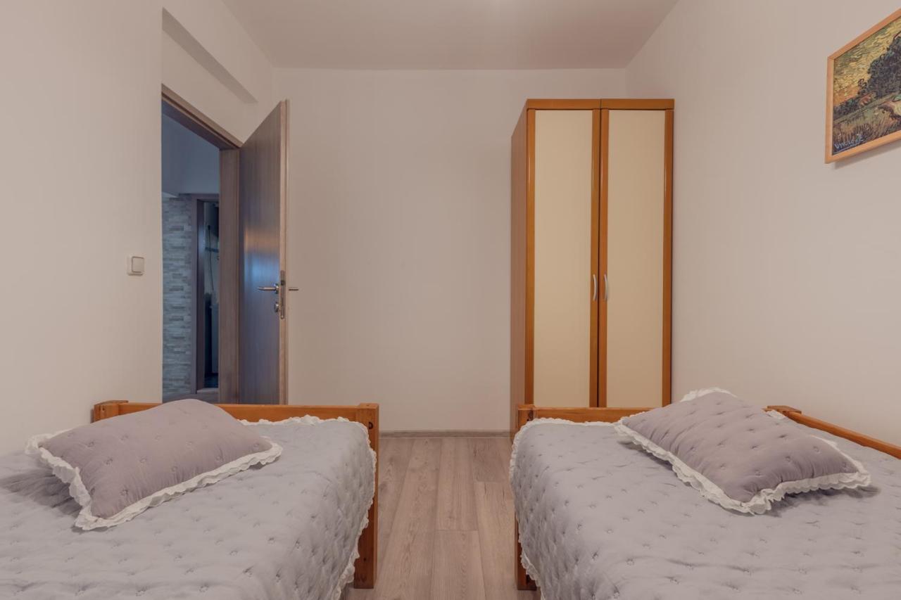 Holiday Home Insulam Mare Trogir Exteriér fotografie