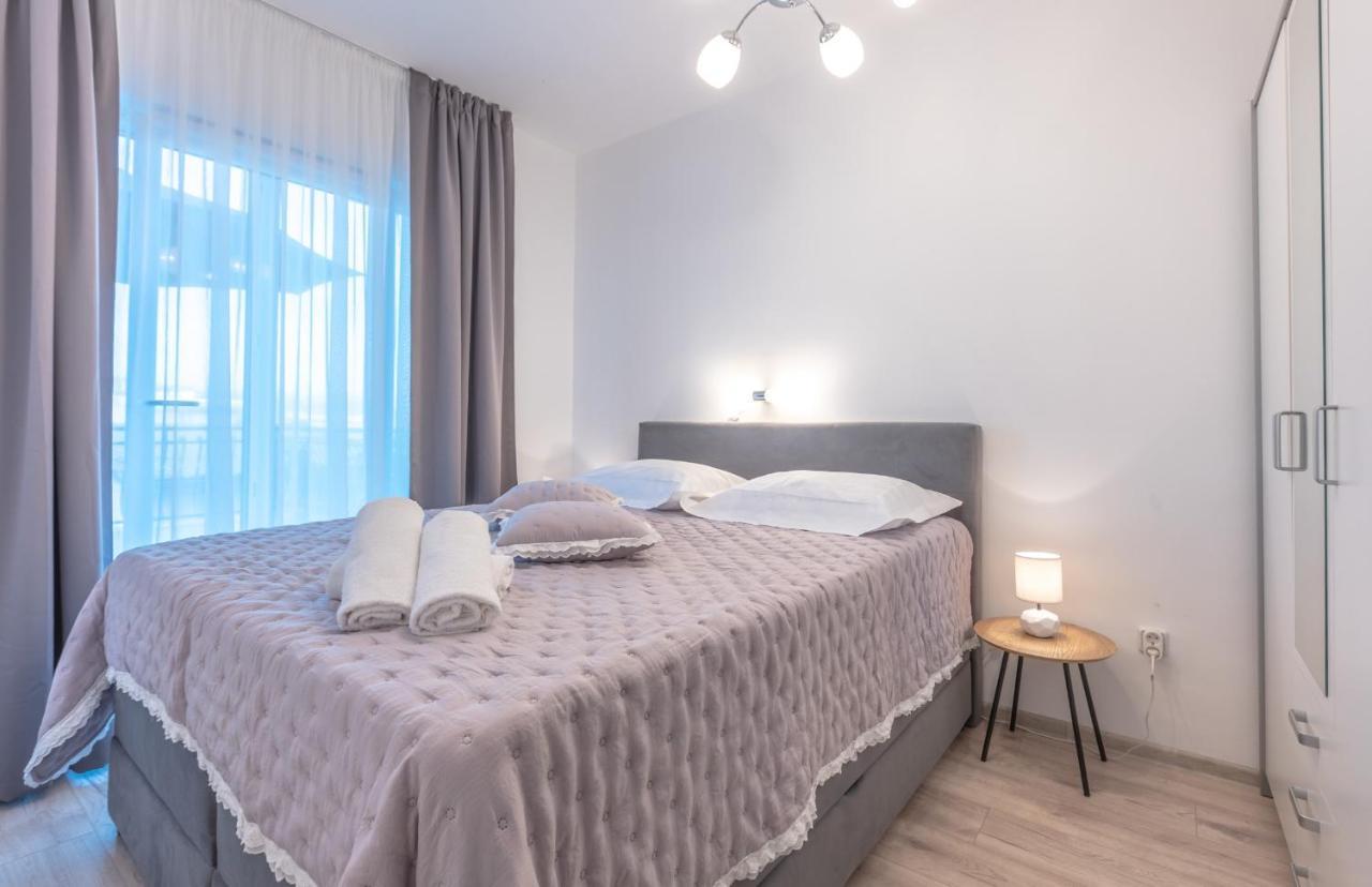 Holiday Home Insulam Mare Trogir Exteriér fotografie