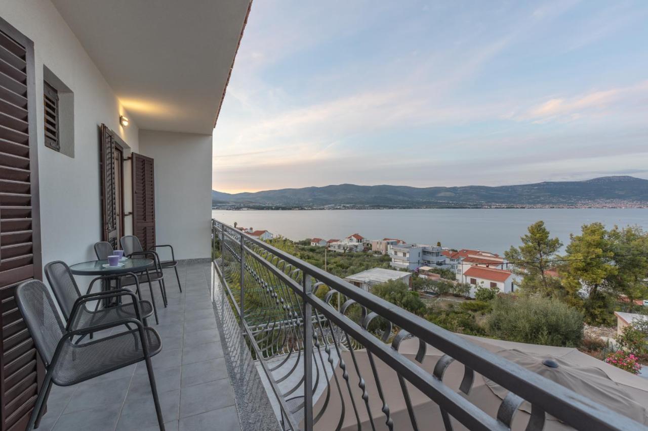 Holiday Home Insulam Mare Trogir Exteriér fotografie
