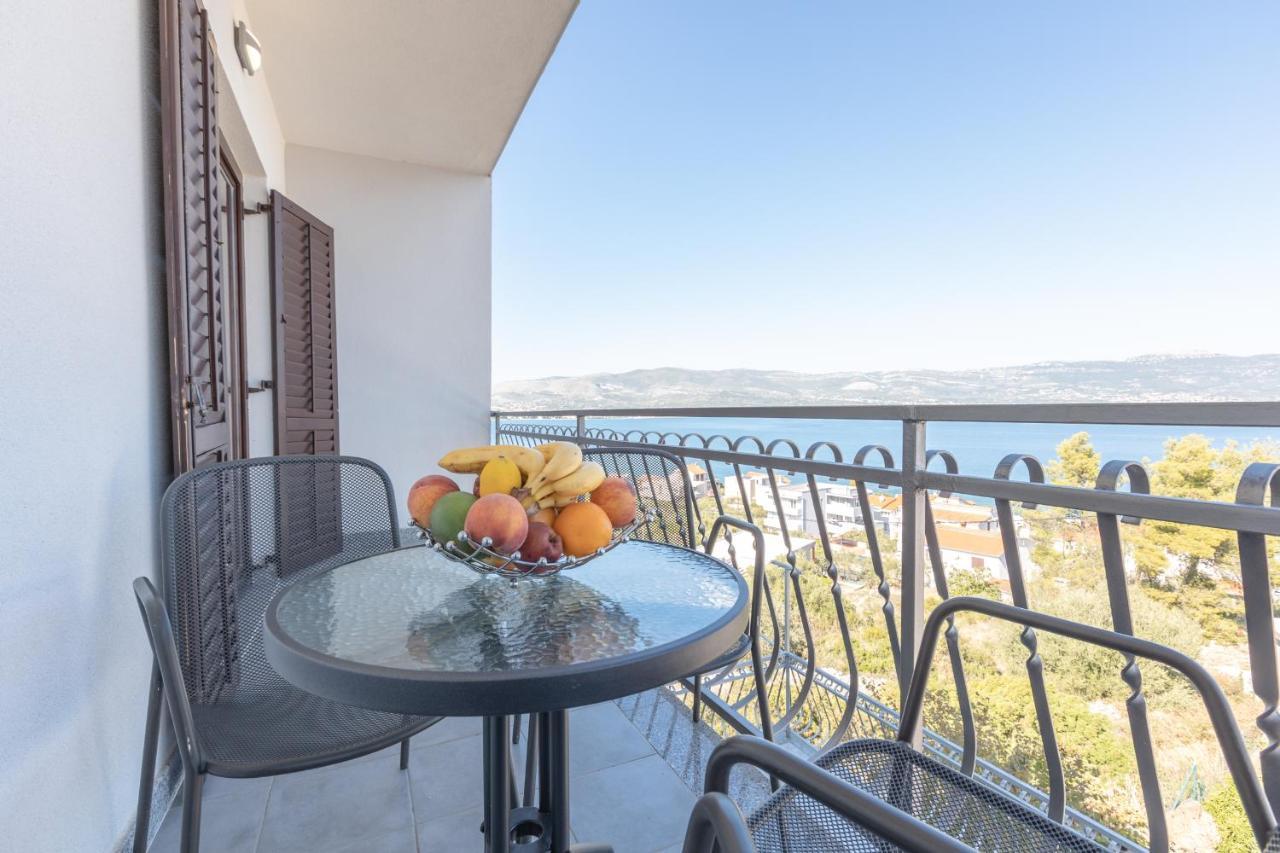 Holiday Home Insulam Mare Trogir Exteriér fotografie